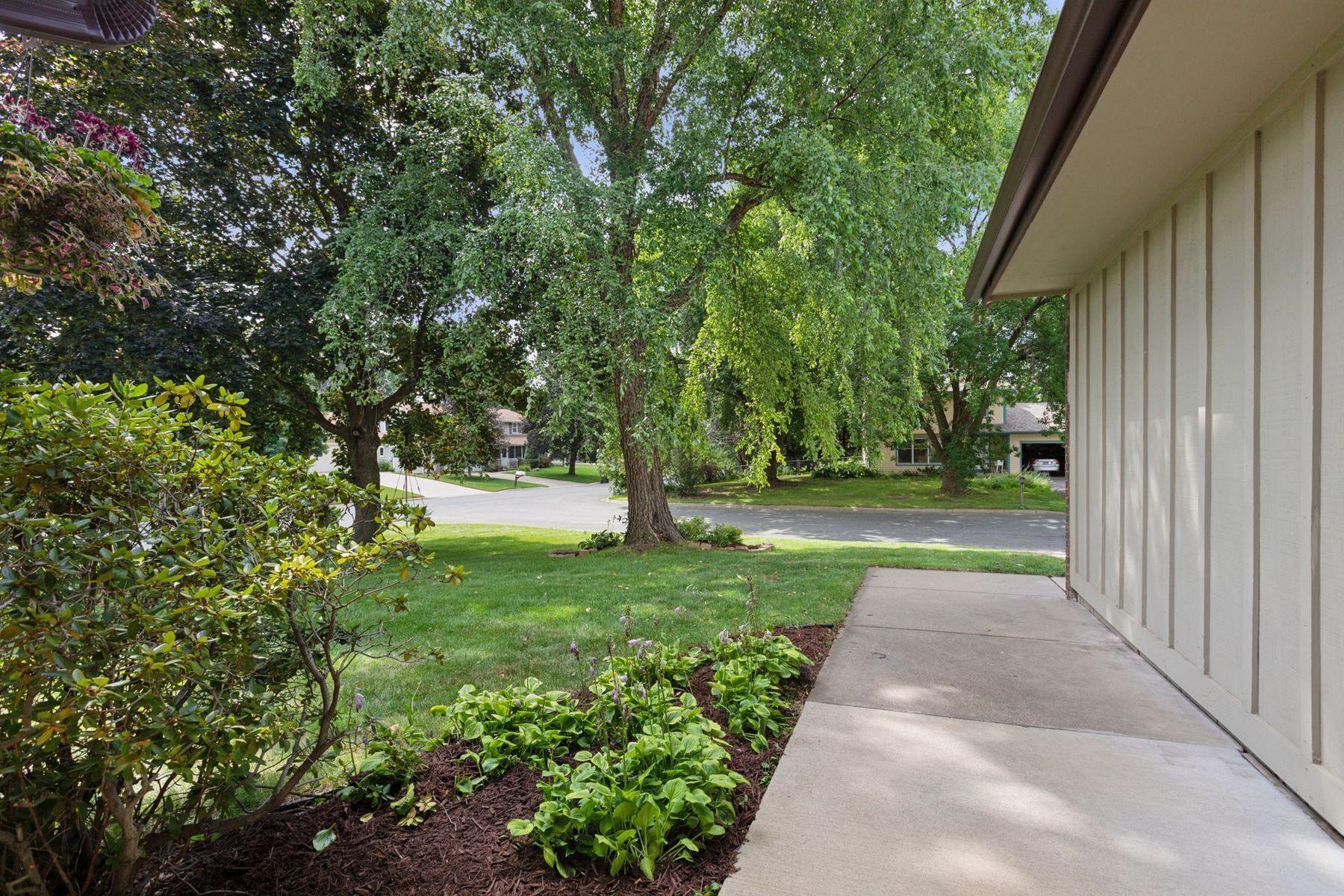 8208 Kentucky Circle