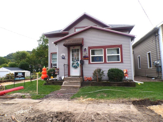 147 E 4TH ST, RED WING, MN 55066 - Image e8c779bbe423a4bef02fc327dd0dfa49/3102729904
