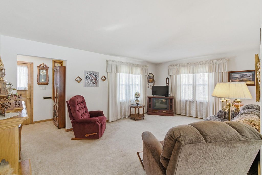 Photo of 809 3rd Street SW, Waseca, MN 56093 (MLS # 7007586)