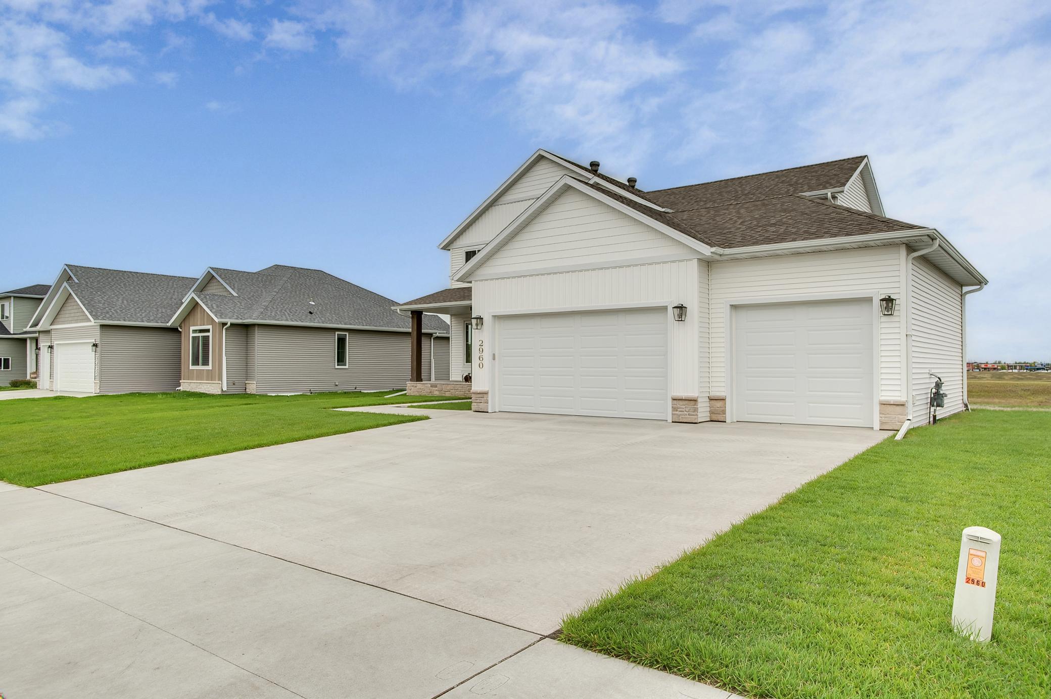 2960 Prairie Farms Circle S - Photo 4