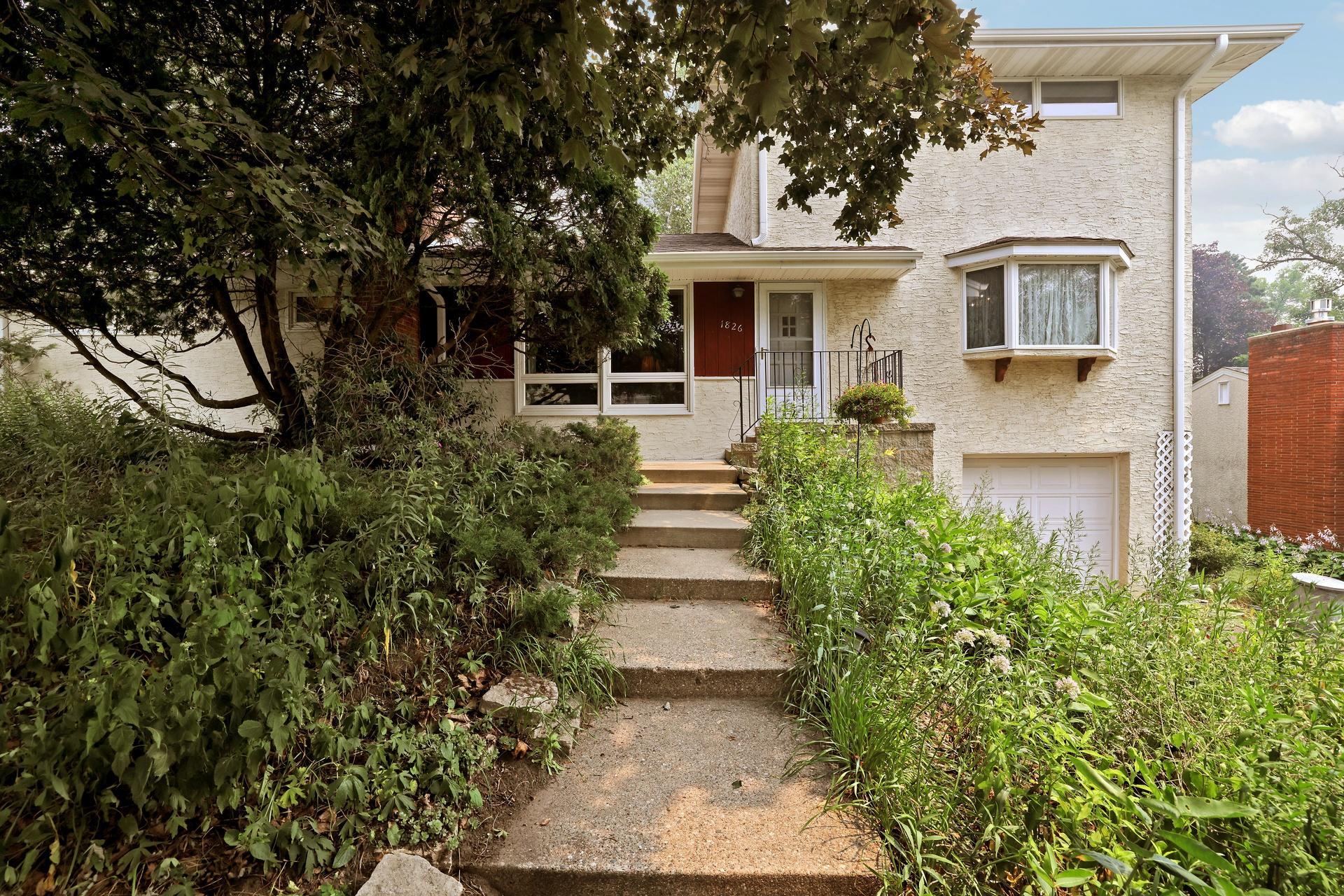 1826 Alameda Street