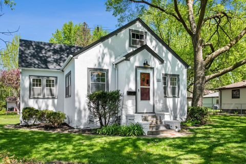 3017 32nd Avenue NE Saint Anthony MN 55418