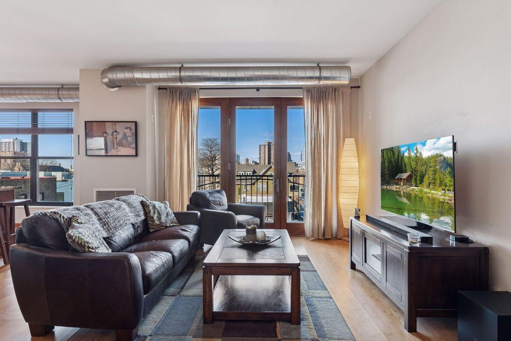 Photo of 15 E Franklin Avenue #322, Minneapolis, MN 55404 (MLS # 7029288)