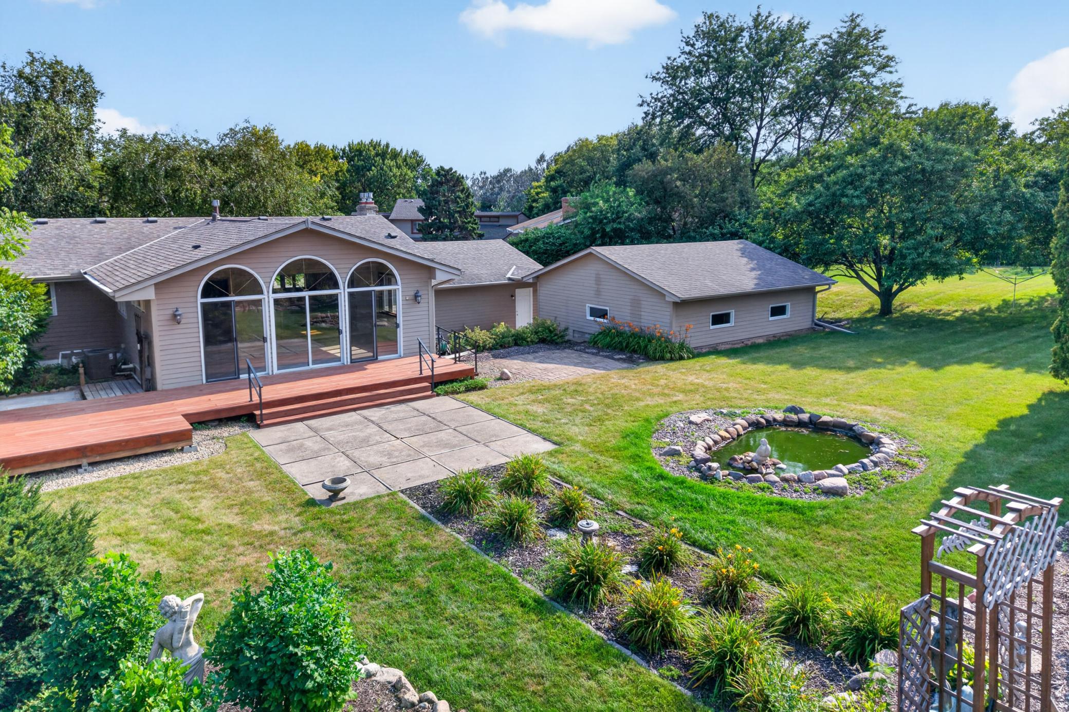 2352 Sioux Court