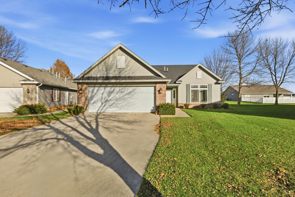 Photo of 2531 7th Avenue SE, Willmar, MN 56201 (MLS # 7013838)