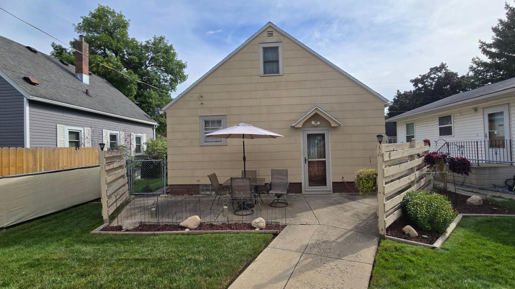 Photo of 1000 12th Avenue SW, Austin, MN 55912 (MLS # 7151727)