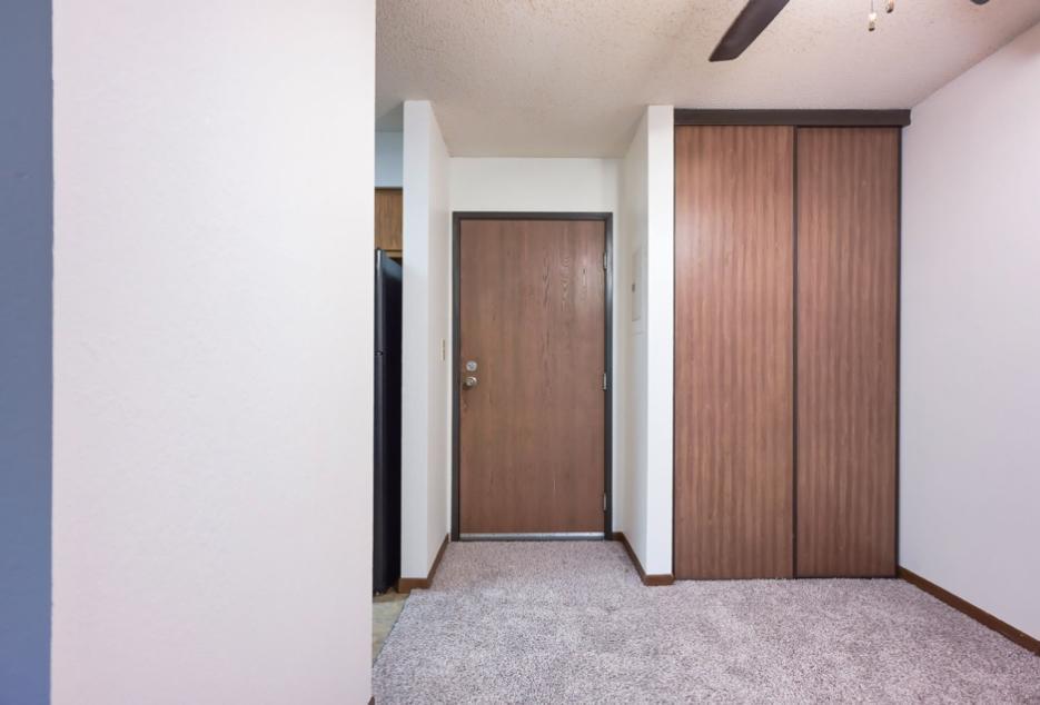 221 Grand Avenue W 314