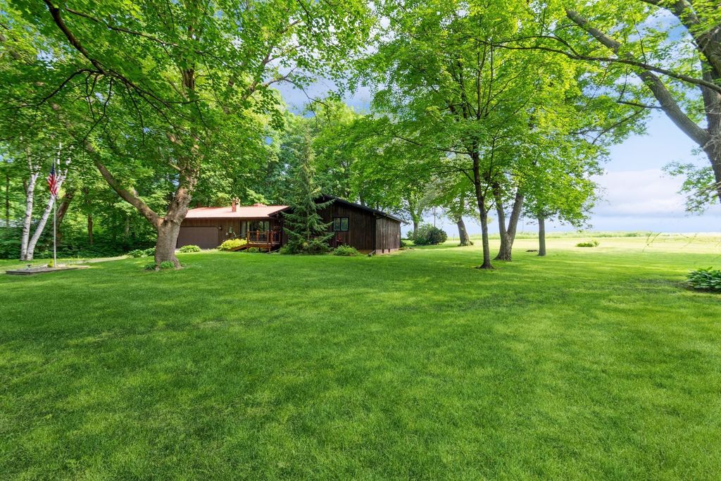 Photo of 2584 County Road 33 SE, Buffalo, MN 55313 (MLS # 7002928)