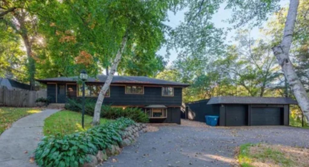 Photo of 239 Byrondale Avenue, Wayzata, MN 55391 (MLS # 6819972)