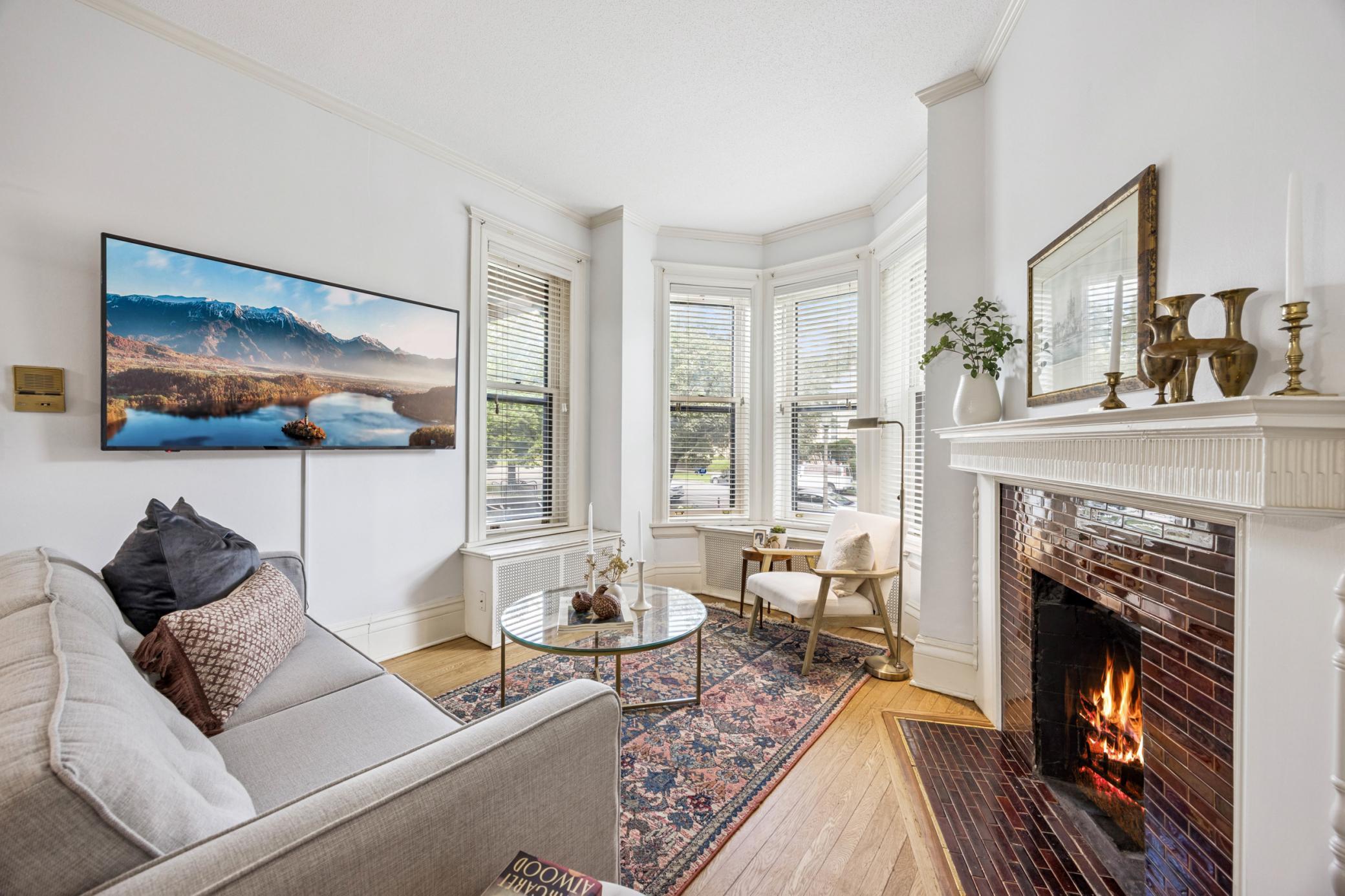 598 Summit Avenue 598-1