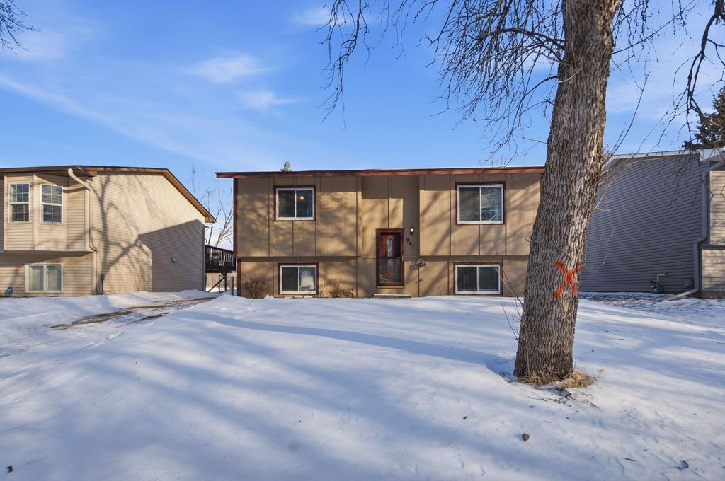 Photo of 941 104th Avenue NW, Coon Rapids, MN 55433 (MLS # 7011705)