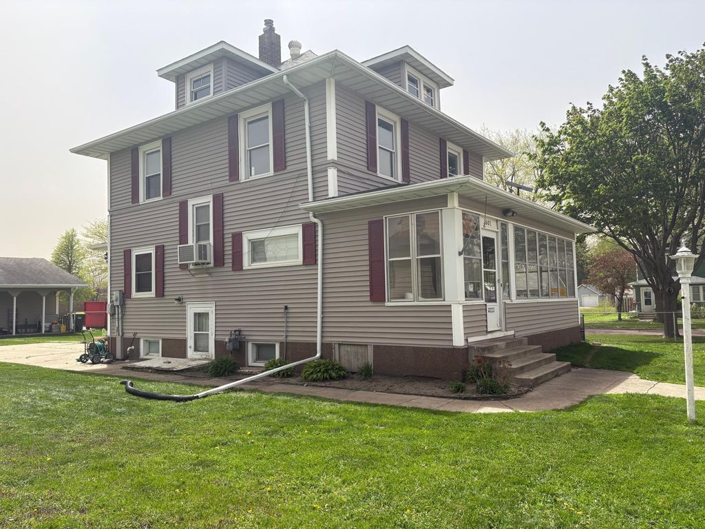 Photo of 602 7th Avenue N, Saint James, MN 56081 (MLS # 7079747)