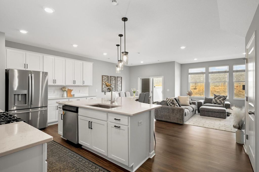 Photo of 5318 94th Lane N, Brooklyn Park, MN 55443 (MLS # 7013787)