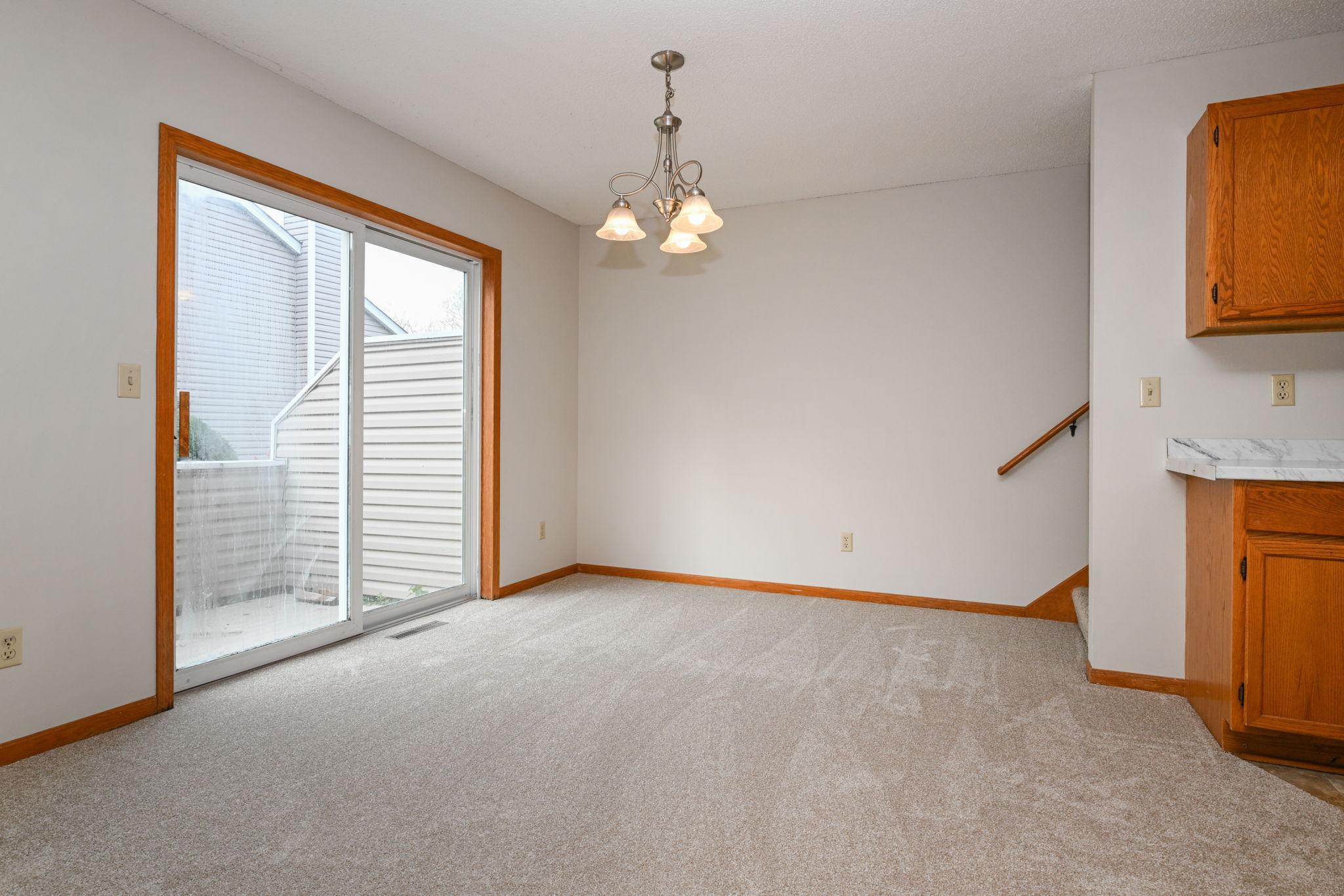 1067 S Fillmore Circle NE