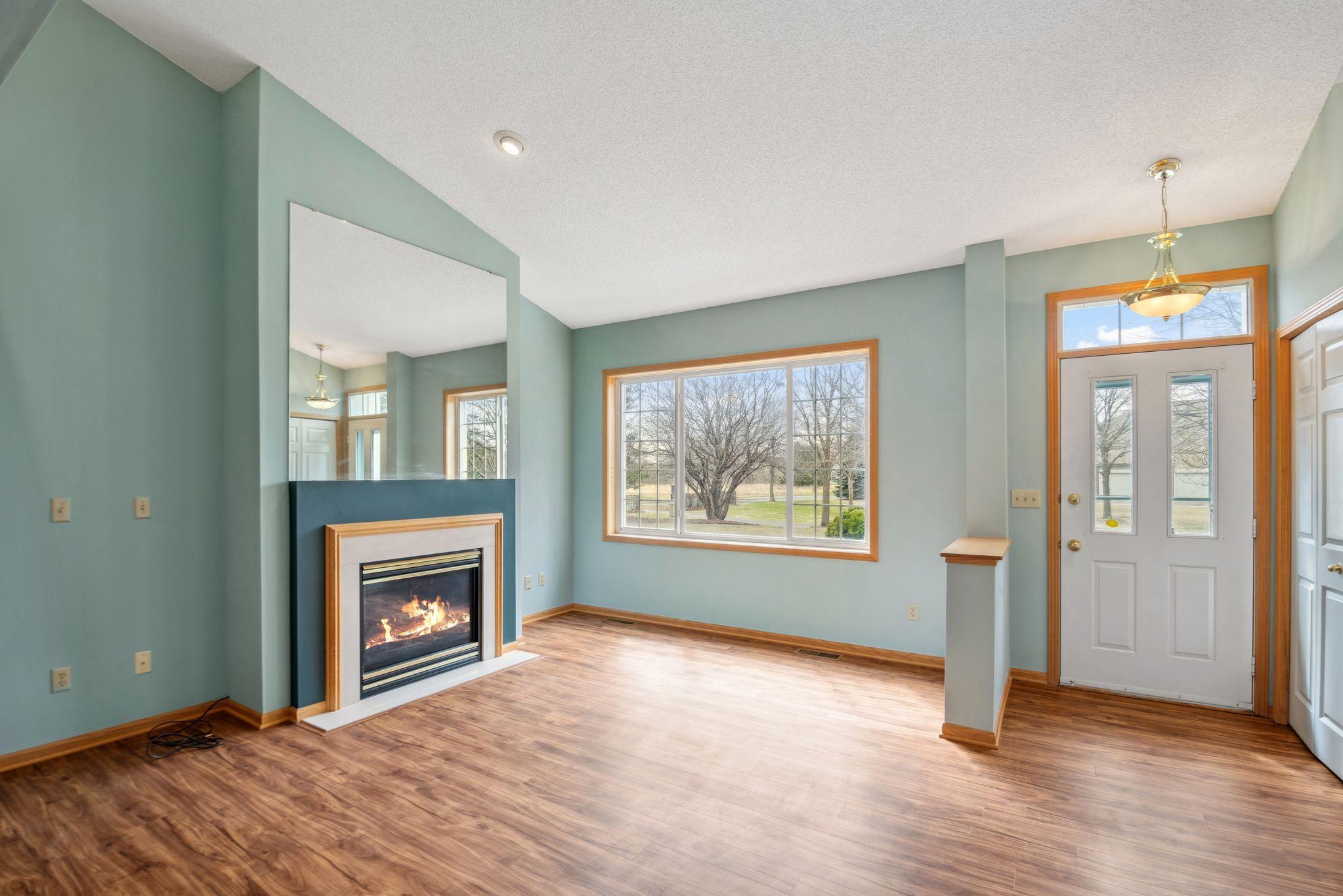 5855 Prairie Ridge Drive