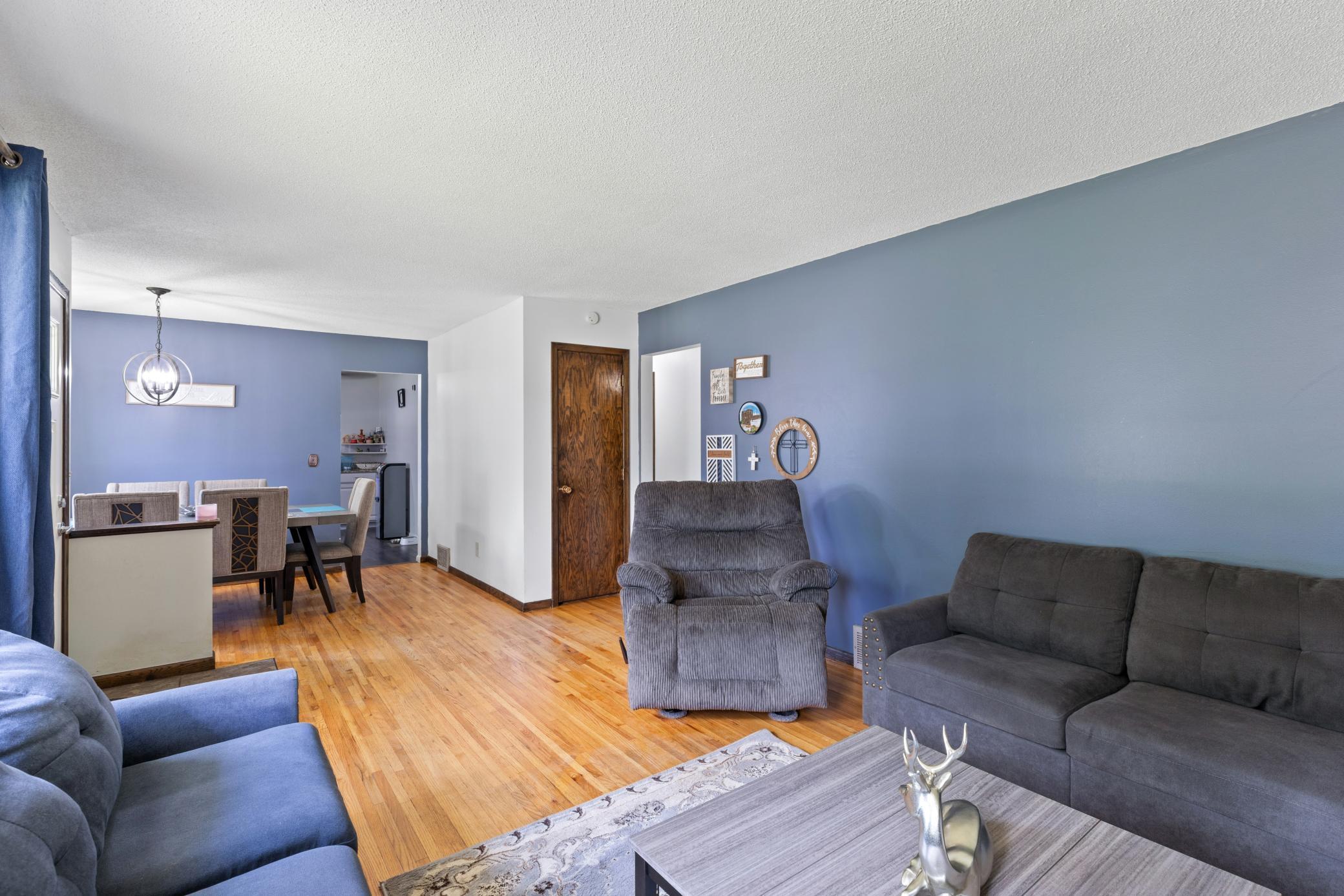 1205 E 131st Street