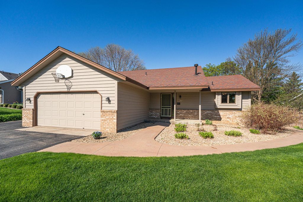 Photo of 20823 Jamestown Avenue, Lakeville, MN 55044 (MLS # 7041467)