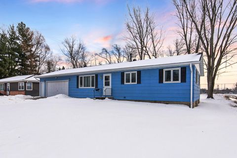 Photo of 205 Linden Place S, Northfield, MN 55057 (MLS # 7001379)