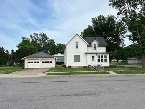 Photo of 10 Park Street N, Fairfax, MN 55332 (MLS # 7082778)