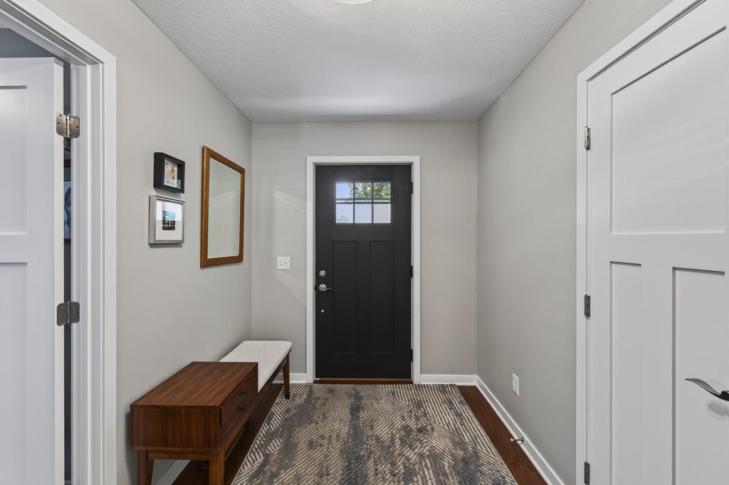 Photo of 1443 Jefferson Avenue, Saint Paul, MN 55105 (MLS # 7074139)