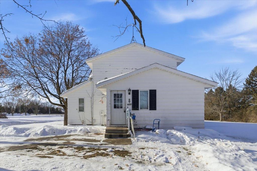 Photo of 3525 Vermillion Street, Hastings, MN 55033 (MLS # 7005891)