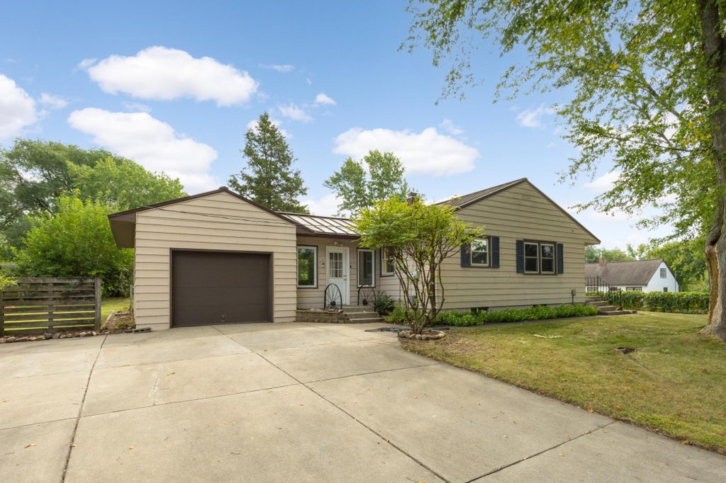 Photo of 4320 Pleasant Street SE, Prior Lake, MN 55372 (MLS # 7136201)