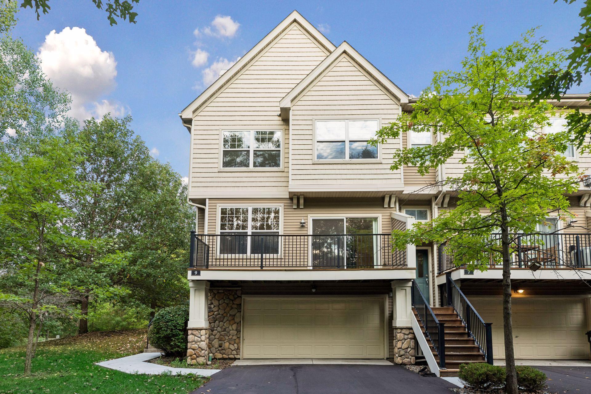 4765 Victor Path 9