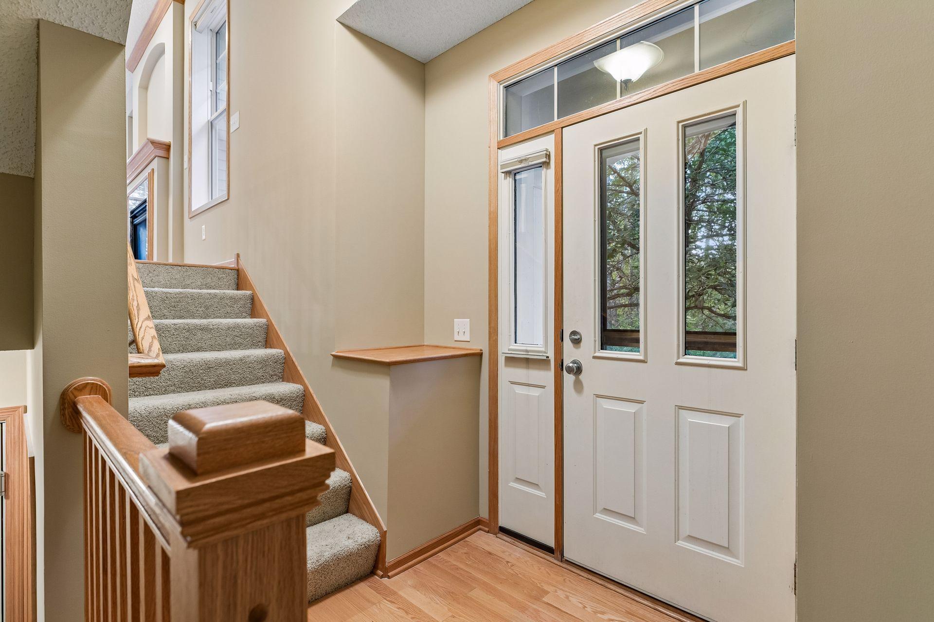 4765 Victor Path 9