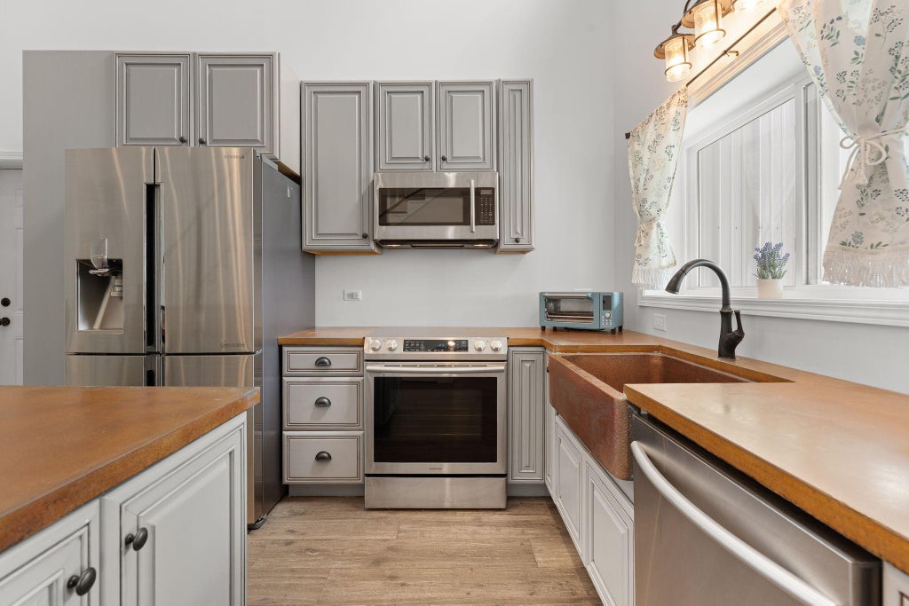 Photo of 57414 205th Street, Austin, MN 55912 (MLS # 7125837)