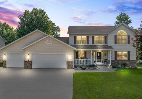Photo of 1405 17th Drive SW, Austin, MN 55912 (MLS # 6747418)