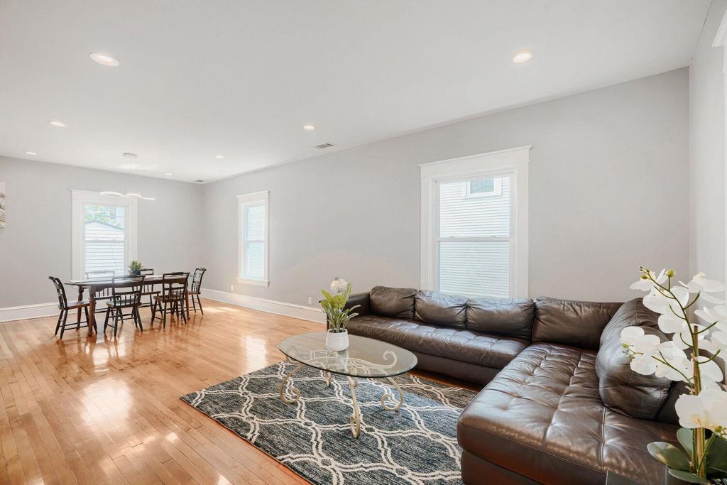 Photo of 2615 Columbus Avenue, Minneapolis, MN 55407 (MLS # 7108122)