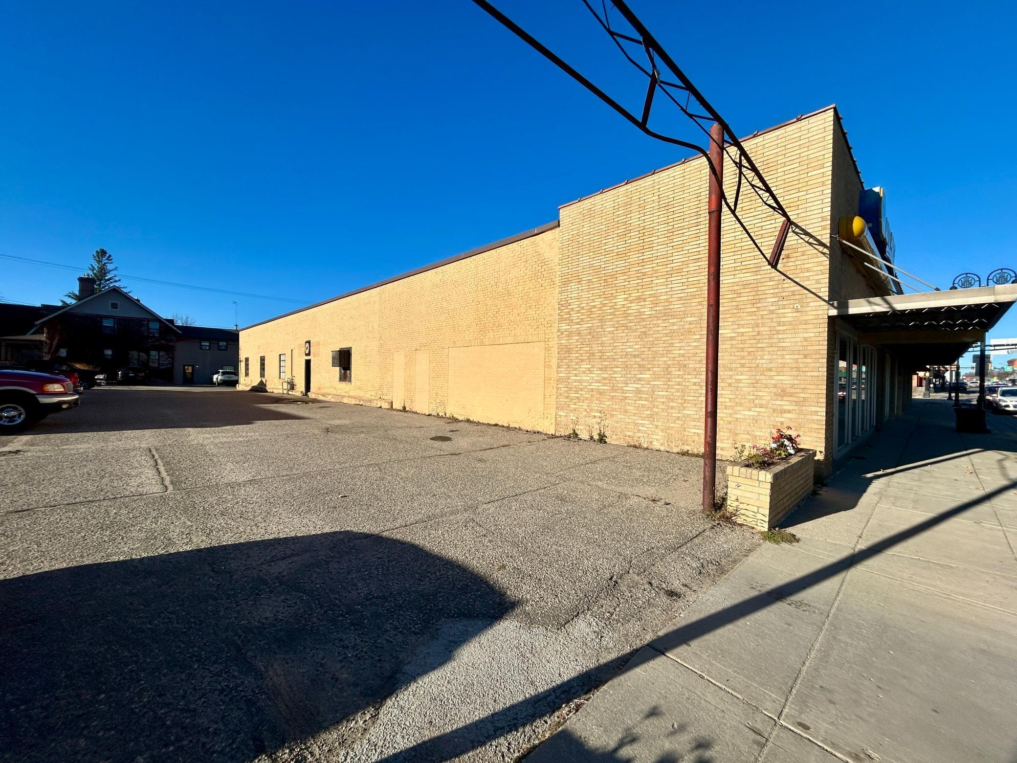 309 Jefferson Street S