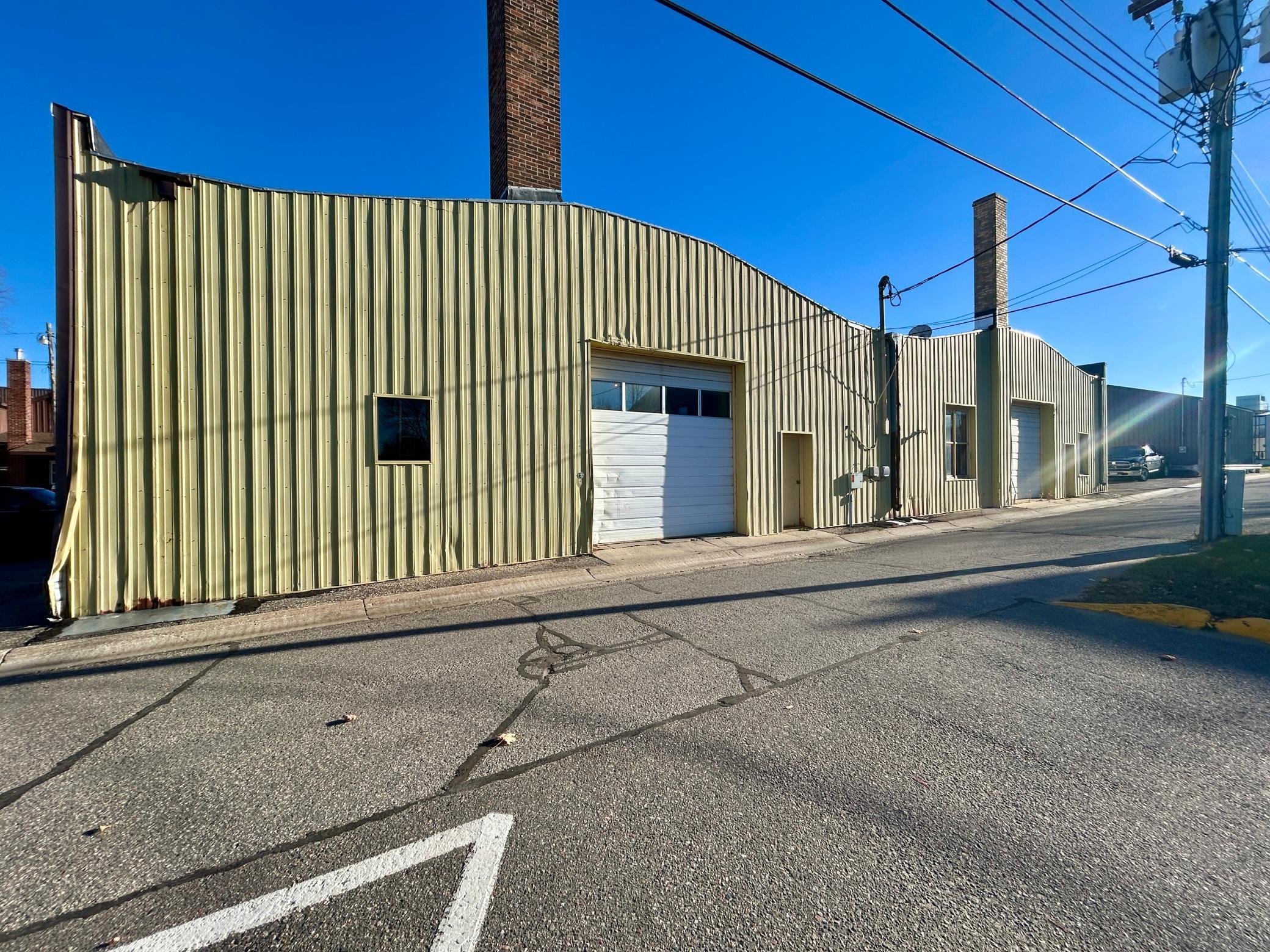 309 Jefferson Street S