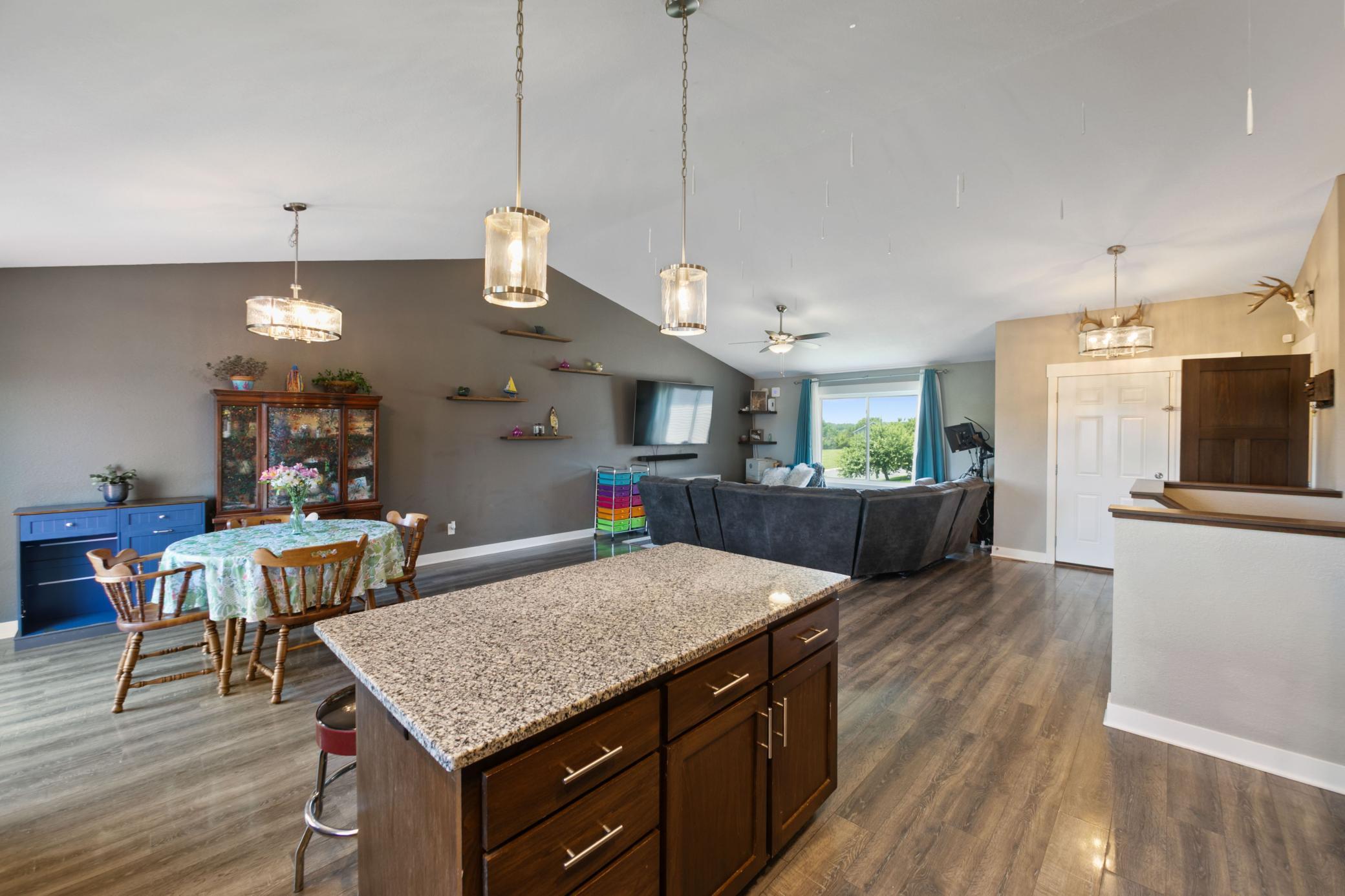 1106 Rolling Hills Drive NW