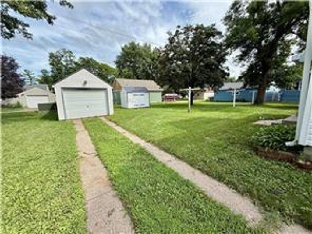 Photo of 705 N Carver Street, Winthrop, MN 55396 (MLS # 7010542)