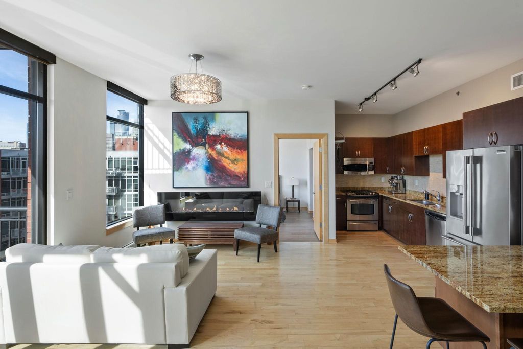 Photo of 215 10th Avenue S #703, Minneapolis, MN 55415 (MLS # 7031766)