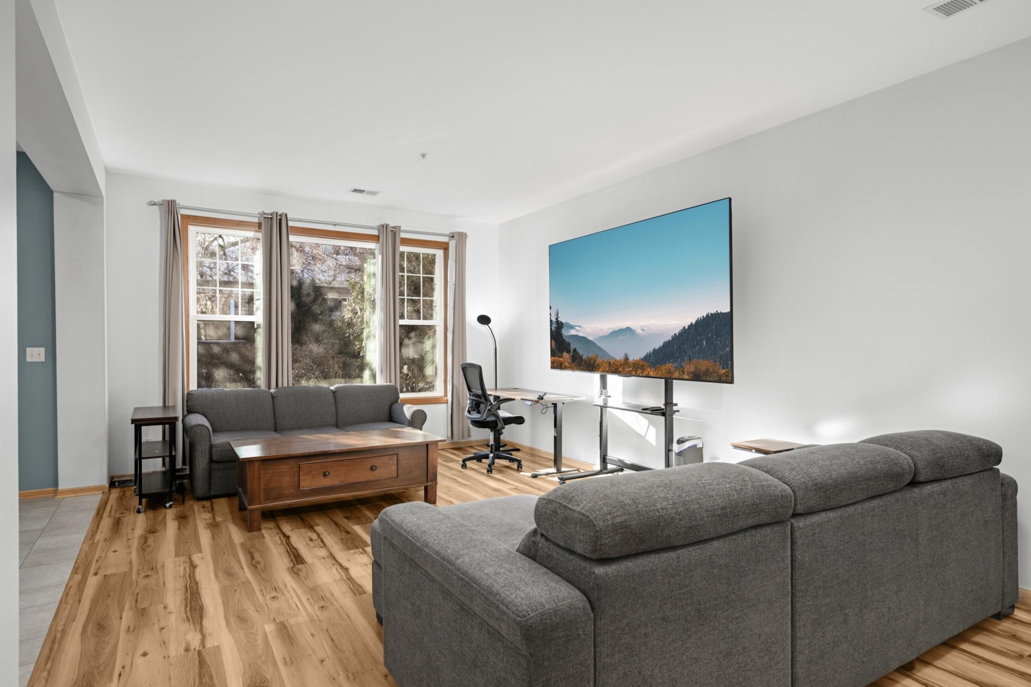 8517 Forestview Lane N