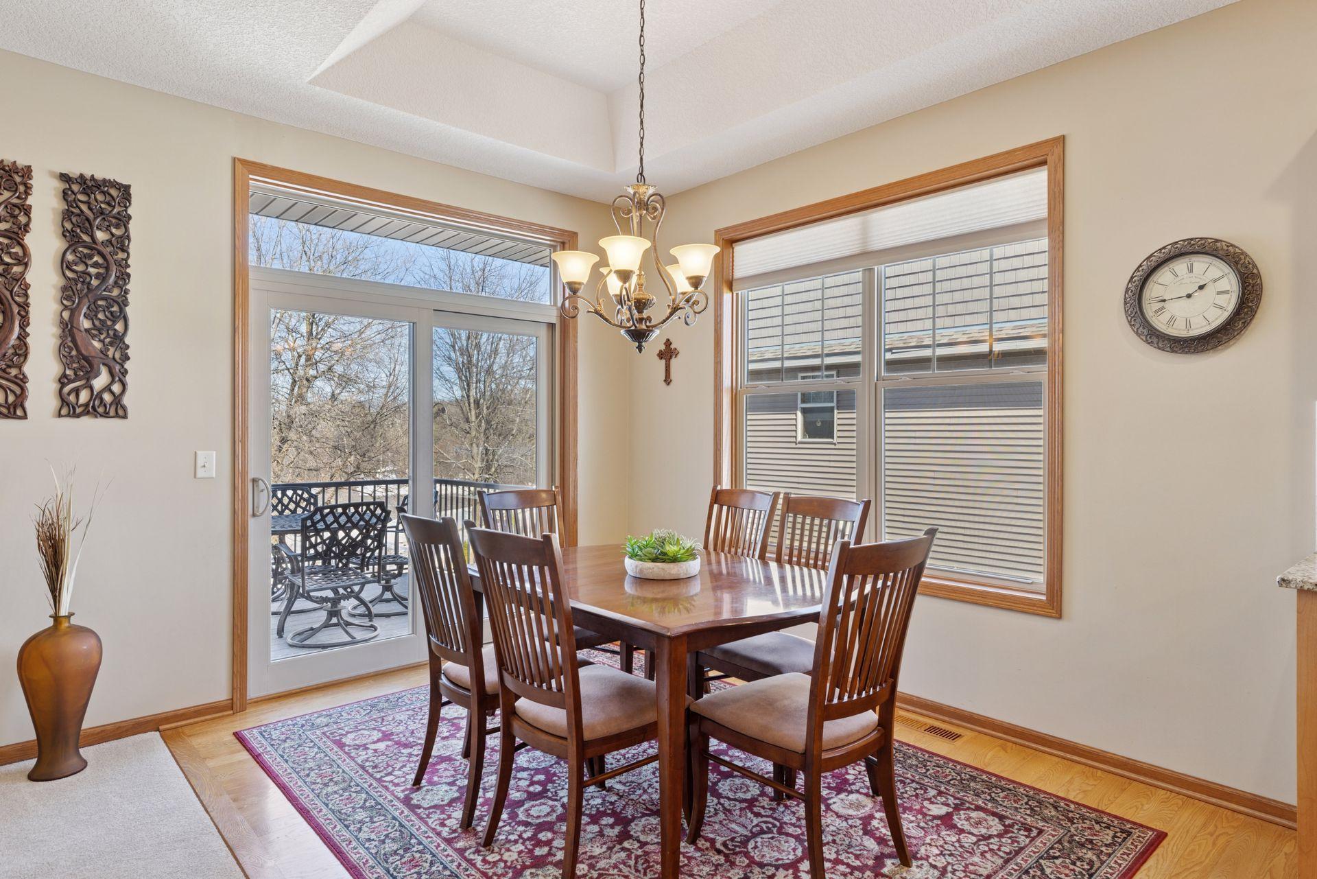 2181 Tower Alcove