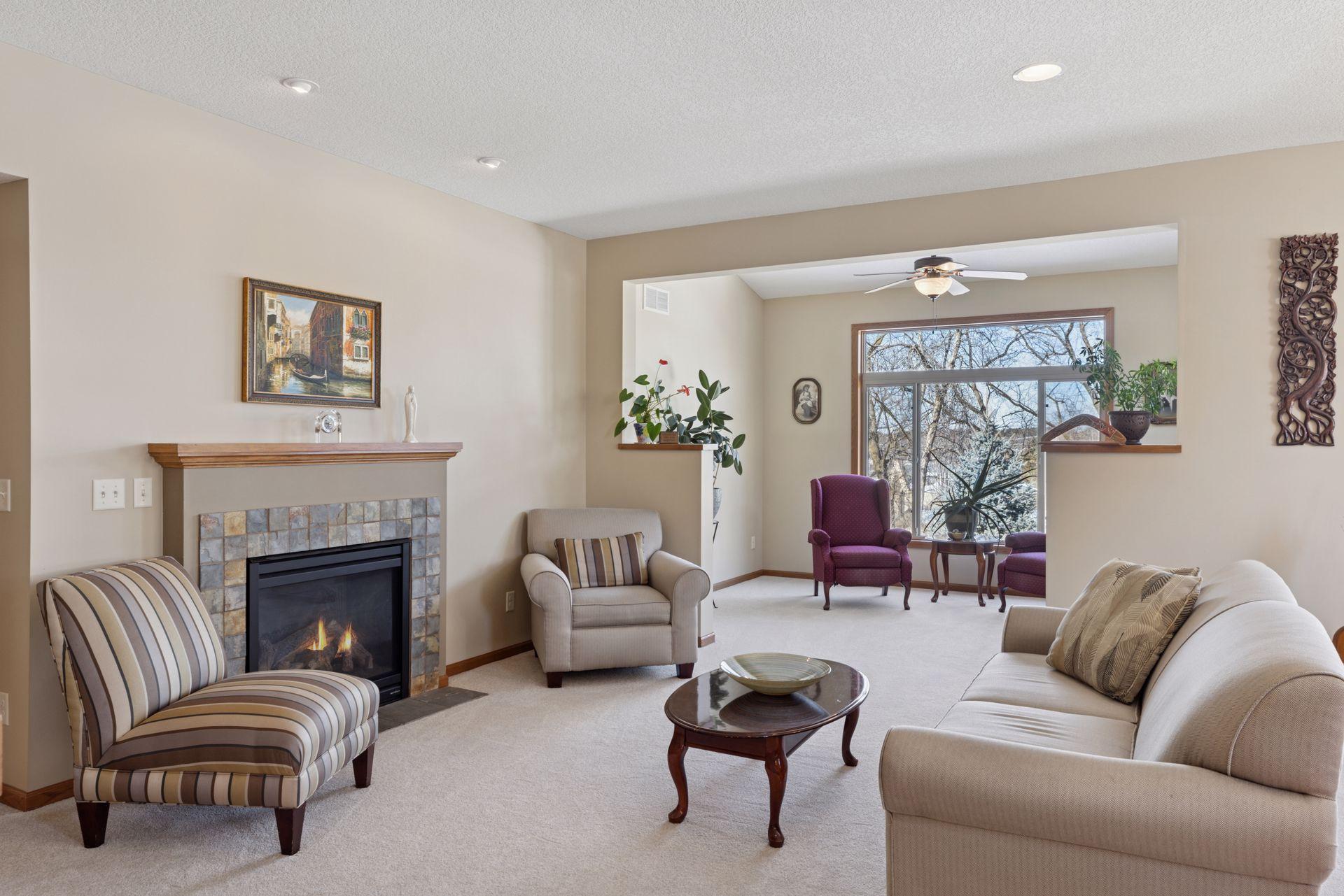 2181 Tower Alcove
