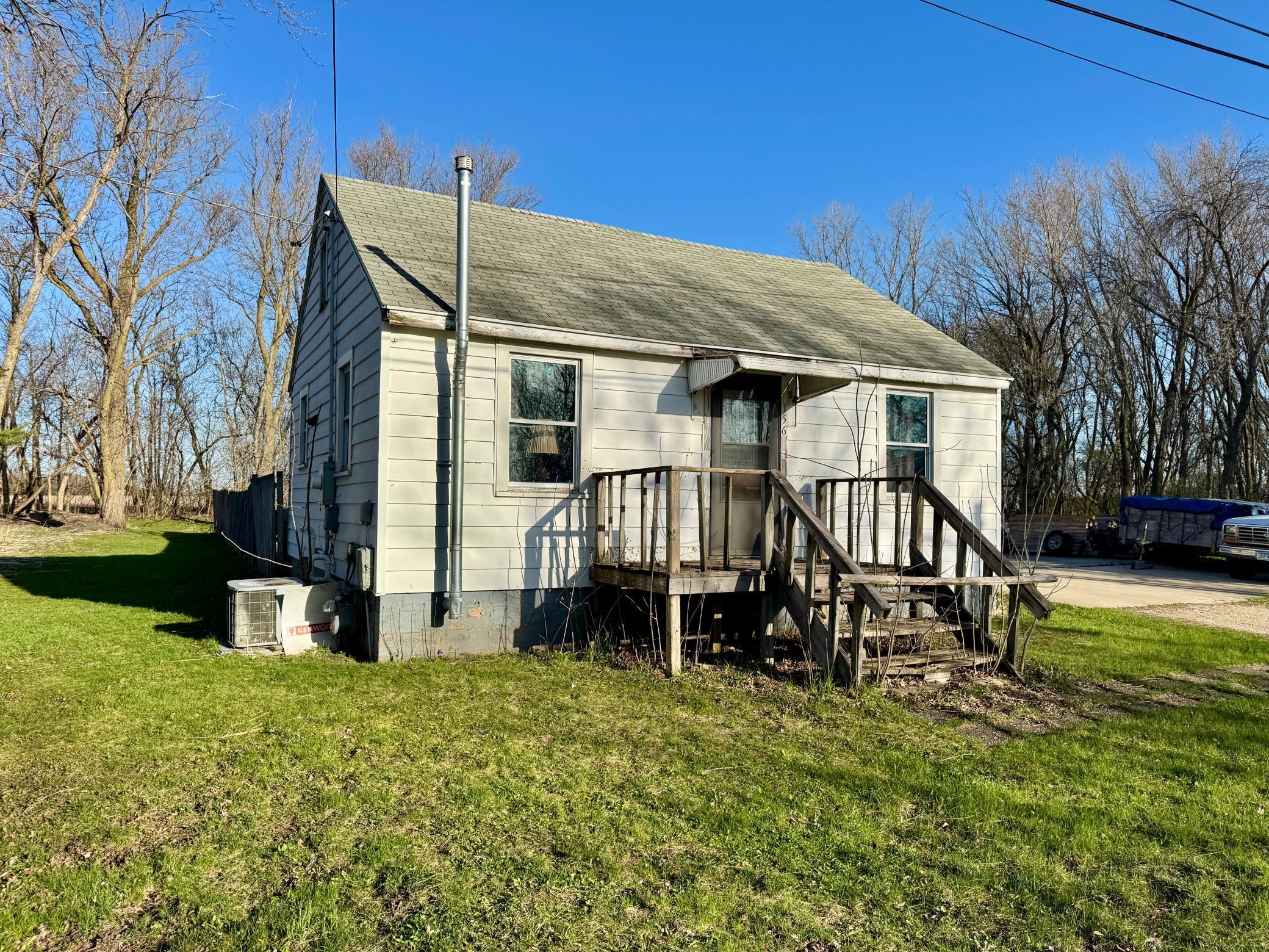 156 Main Street N