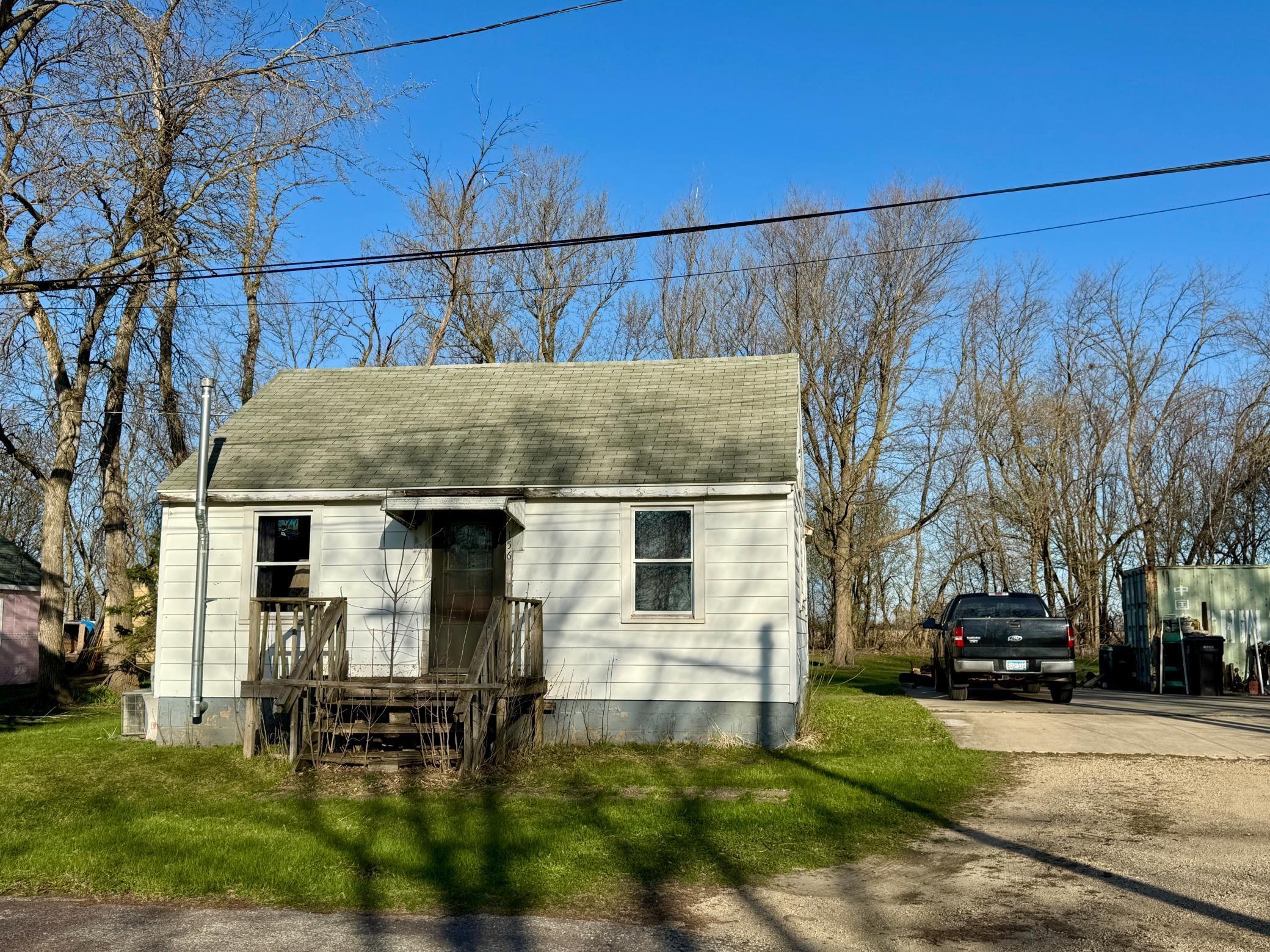 156 Main Street N