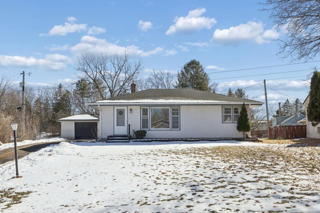 Photo of 1206 Oakcrest Avenue, Roseville, MN 55113 (MLS # 7028847)