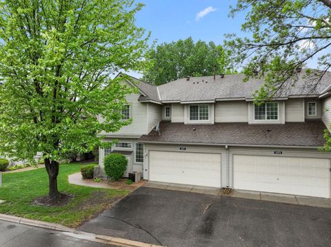 1077 Lovell Lane S Roseville MN 55113