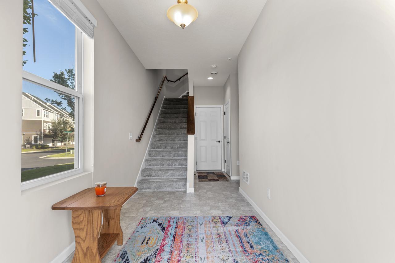 5248 Hampton Street NE