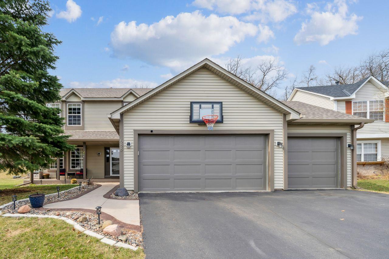 688 Falcon Ridge Road