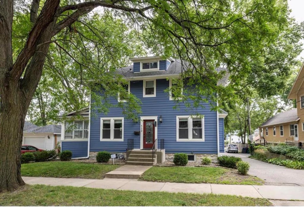 Photo of 510 6th Street SW, Rochester, MN 55902 (MLS # 7162100)
