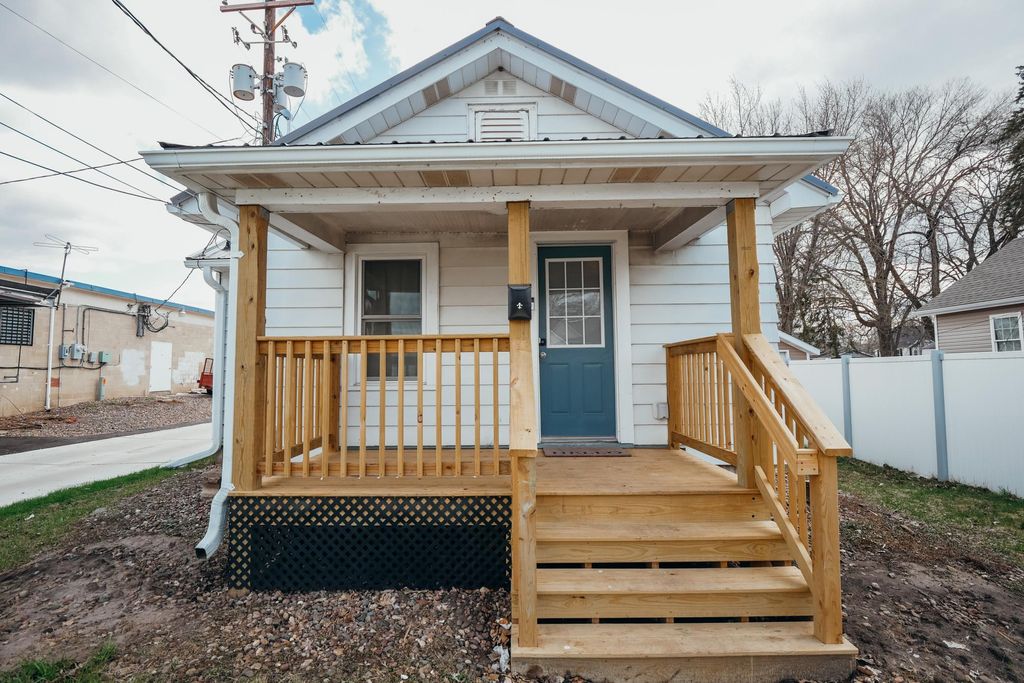 Photo of 16 12th Street NW, Rochester, MN 55901 (MLS # 7063355)