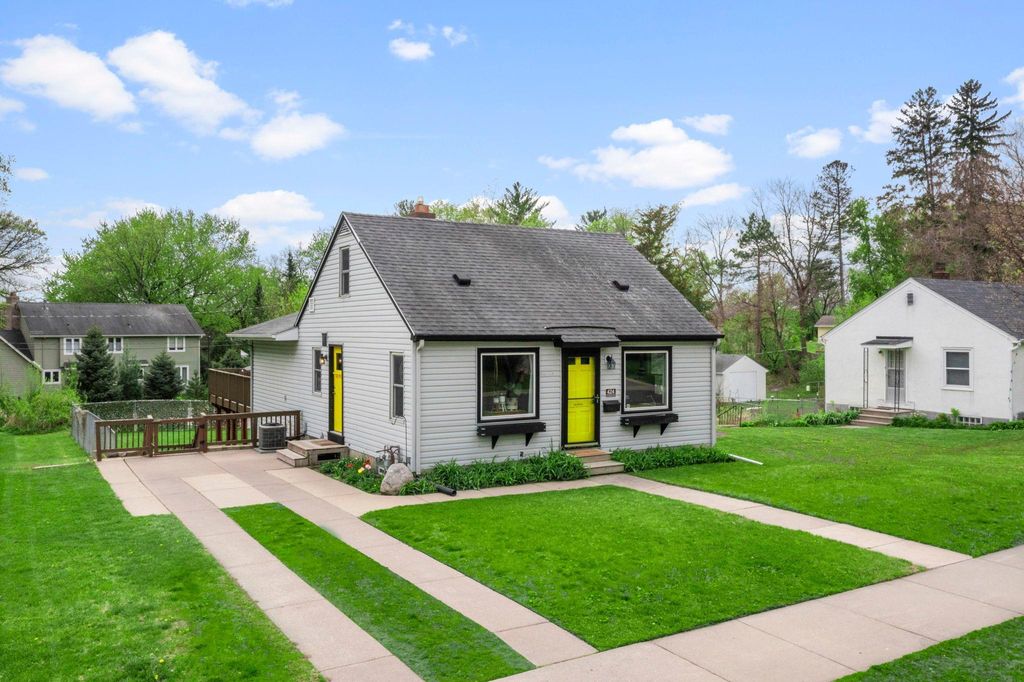 Photo of 424 Oakwood Drive, Anoka, MN 55303 (MLS # 7053945)