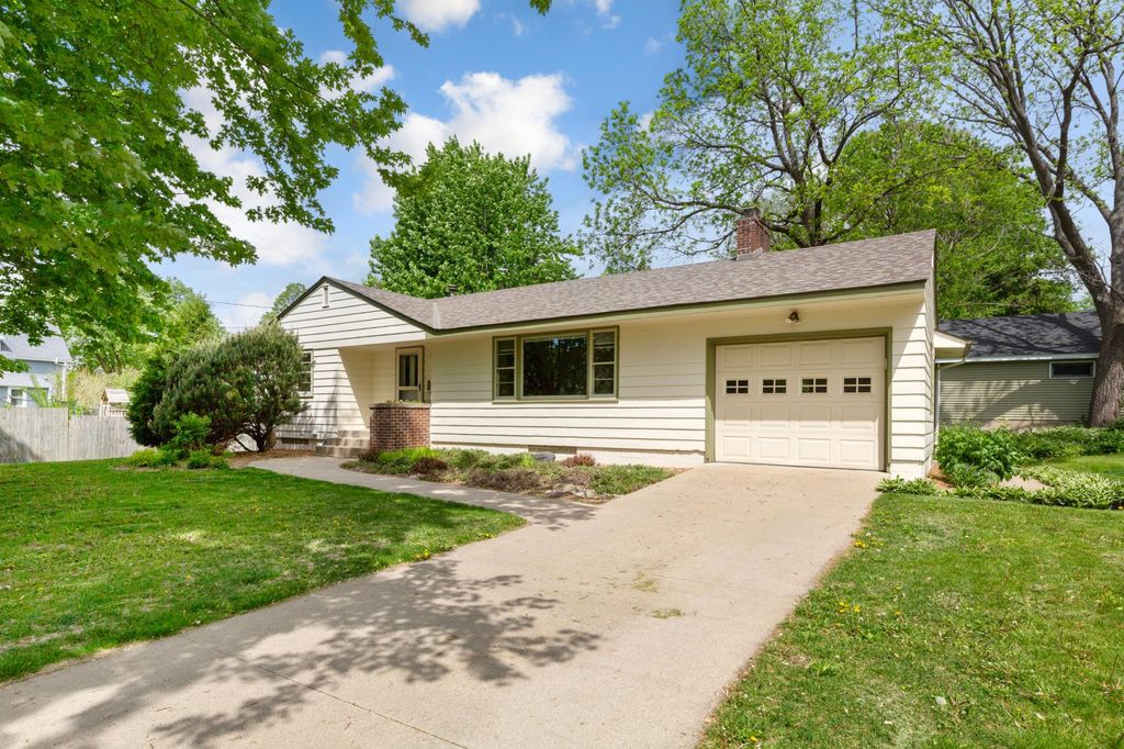 Photo of 311 7th Street E, Northfield, MN 55057 (MLS # 7076243)