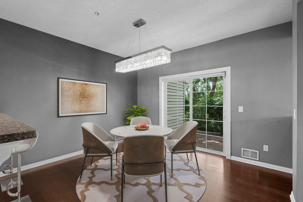 Photo of 883 Braunworth Court, Chaska, MN 55318 (MLS # 7067590)